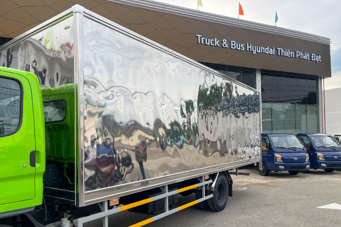 Mighty W11XL thùng kín tại Hyundai Thiên Phát Đạt