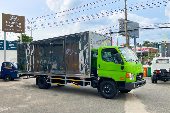 Mighty W11XL thùng kín tại Hyundai Thiên Phát Đạt