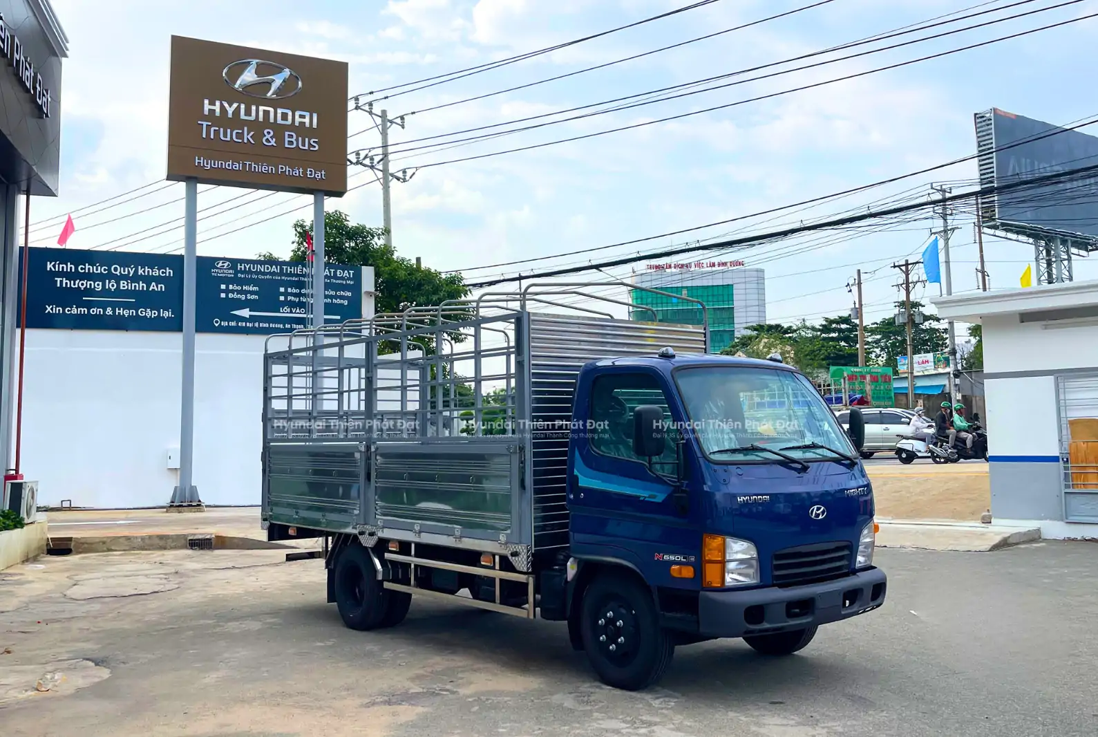 Mighty N650L thùng mui bạt tại Hyundai Thiên Phát Đạt