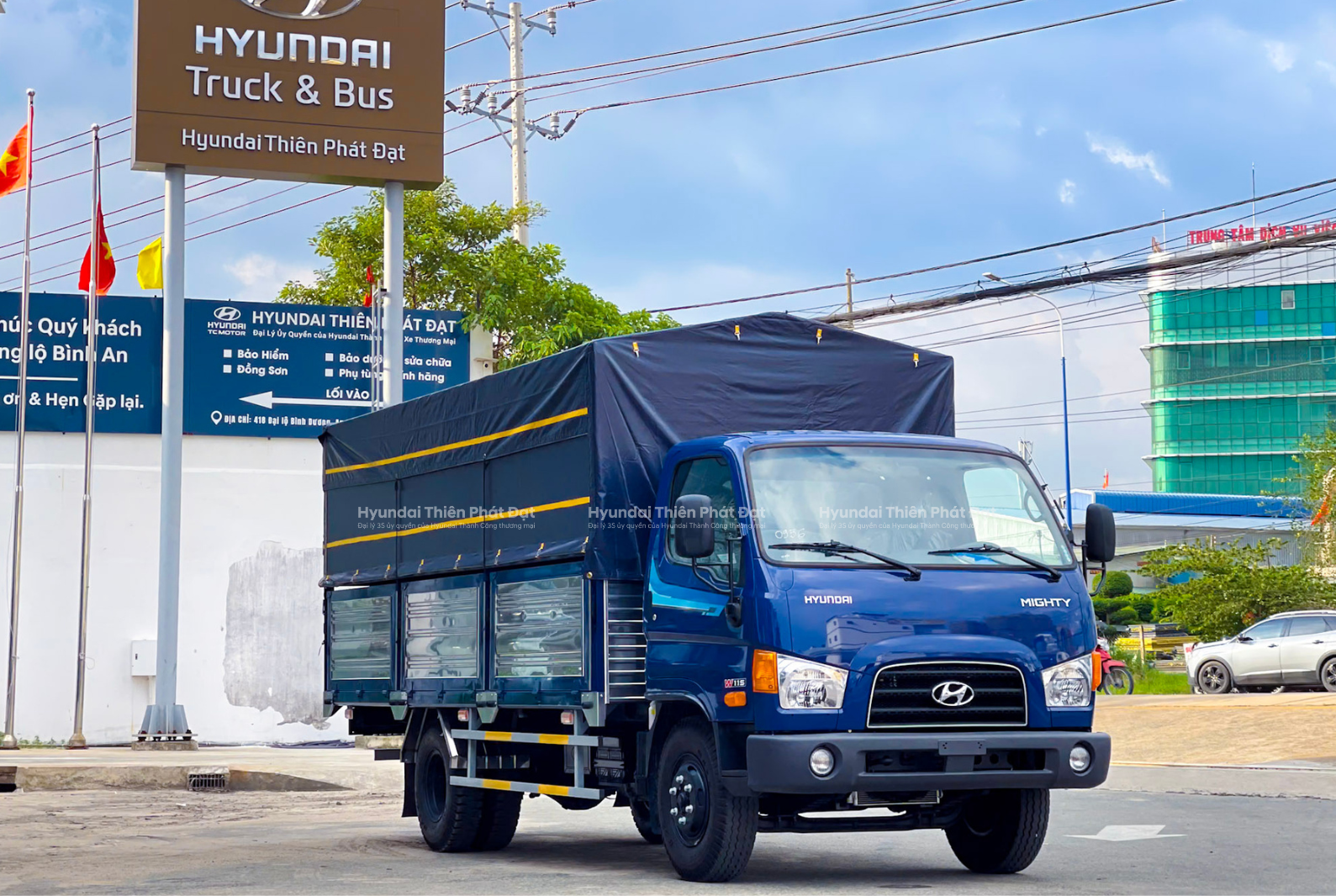 Mighty W11S thùng mui bạt tại Hyundai Thiên Phát Đạt