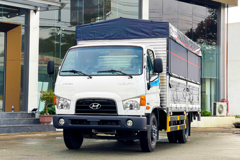 Mighty W11S mui bạt bửng nâng tại Hyundai Thiên Phát Đạt