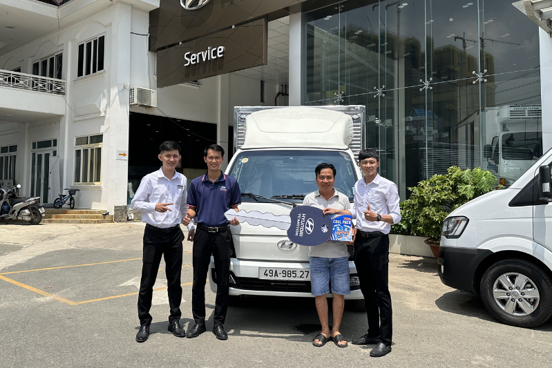 HYUNDAI THIÊN PHÁT ĐẠT BÀN GIAO XE THÁNG 6